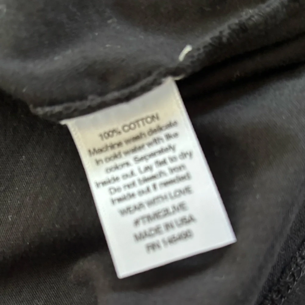 Electric & Rose Classic Black Tee - Picture 5 of 5